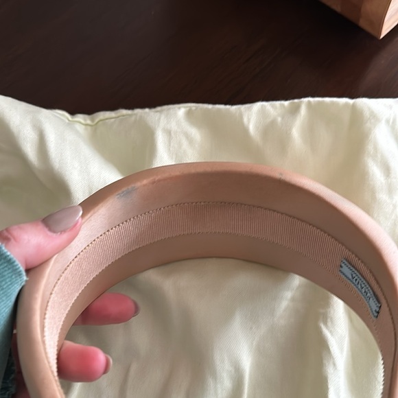 Authentic Prada Re-Nylon headband in Beige Khaki - Picture 5 of 8